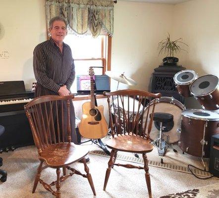 Ray Braselton in the studio on Grand Island, NY.