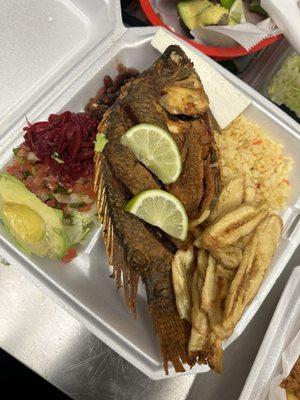 Mojarra frita