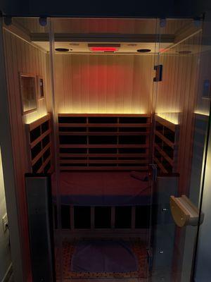 Infrared Sauna Benefits
Reduces inflammation
Muscle recovery
Reduces pain
Detoxification
Boost immune system
Increased circulation