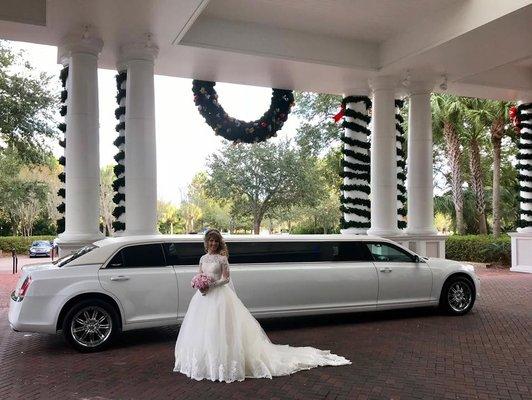 Chrysler 300 Super Stretch Limousine (10 passengers) - $90/hr + Gratuity* (3 hr min.)