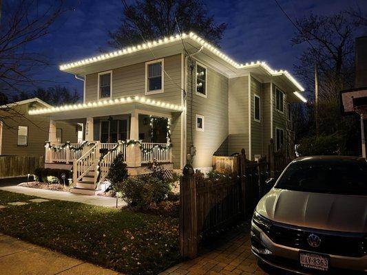 Holiday Lightscaping Professionals