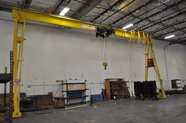 10 Ton Crane moved by California Machine Movers.