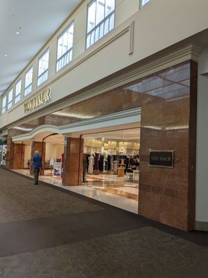 Von Maur