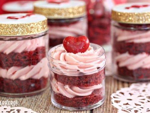 Sweetie Red Velvet Jar dessert