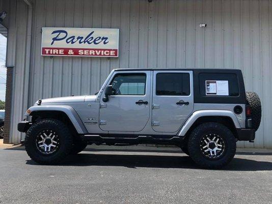 Parker Tire & Service Center Inc