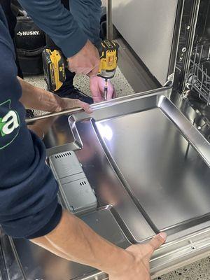 Dishwasher Install at Metropolitan Appliance