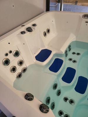 Hot tub rrRea repairs