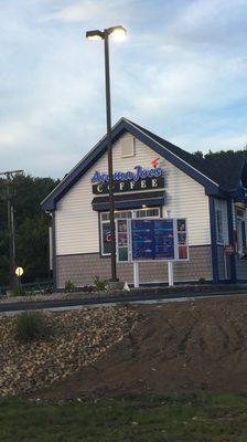 Aroma Joe's of Hooksett -- 1323 Hooksett Road / Route 3 & 28, Hooksett      Exterior