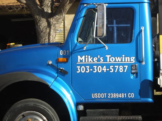 Mike's Towing