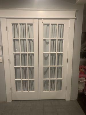 Double french door food pantry!