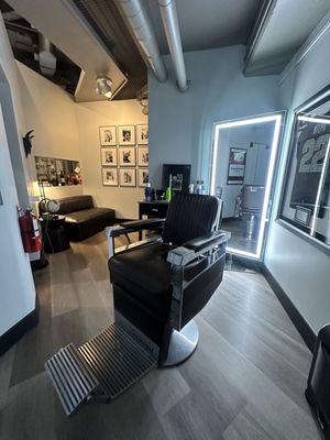 The grooming suite at On the Mark, Bellevue