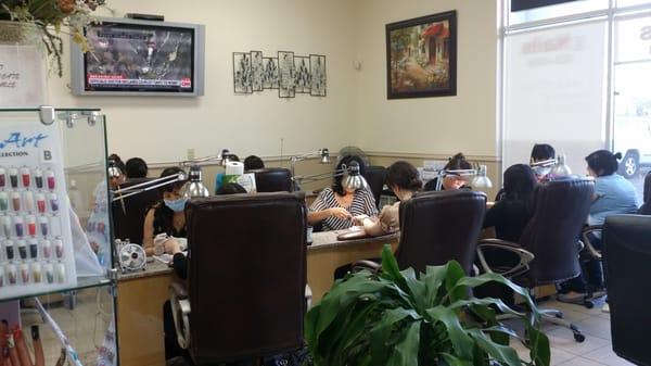 New staff, new service and new environment at K Nails & Spa