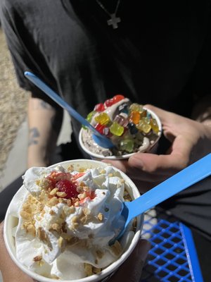 Vanilla custard sundae, after dinner mint custard with gummy bears