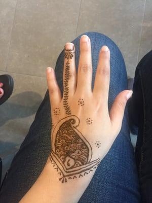 Got my first henna ever and i am so excited