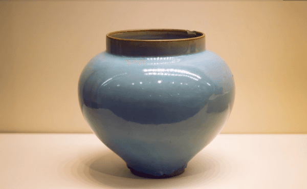 Carousel Etc provides the great community of Tulalip with custom designed pottery and ceramics...