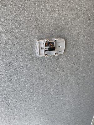 No smoke alarm