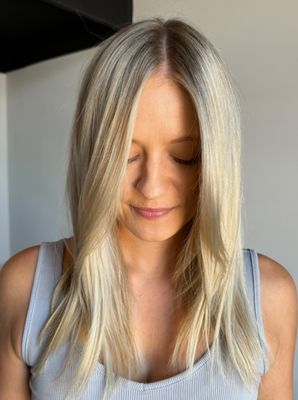 Beautiful natural blonde by Kaitlynn