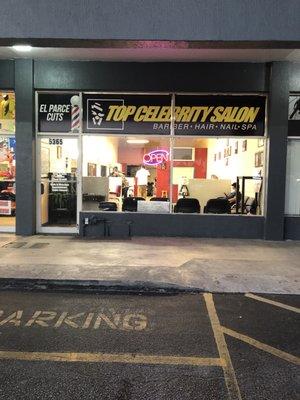 TopCelebritySalon