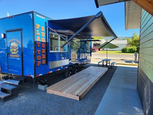 Flat Top Burgers at the Food Court, 500 East Main St, Grangeville, Id