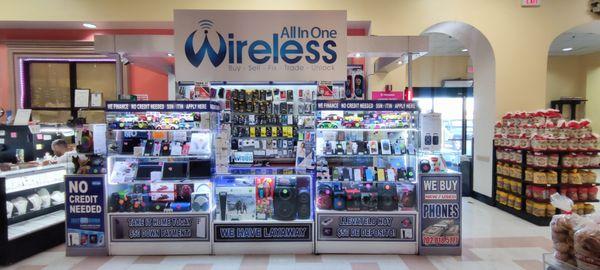 Phone store inside Marianas supermarket