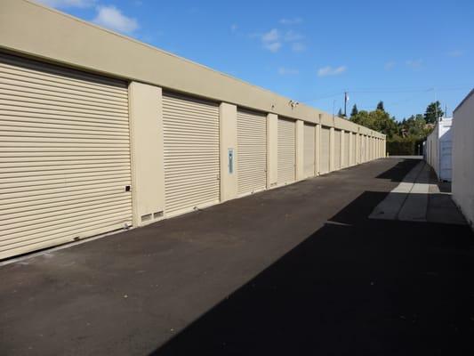 Evelyn Ave Self Storage: Heavy Duty Container Spaces & Large, Tall Drive-Up Units