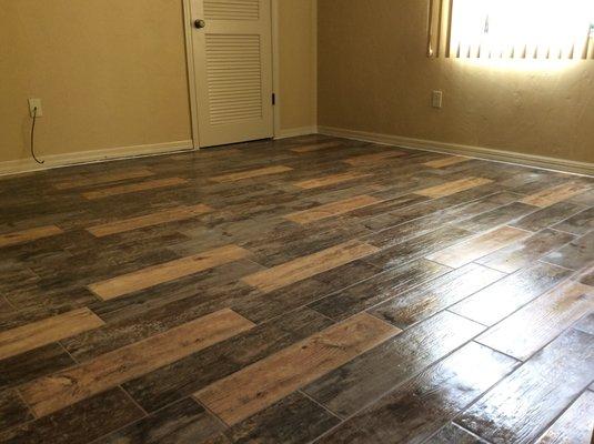 Wood plank floor