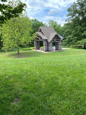 Picnic shelter