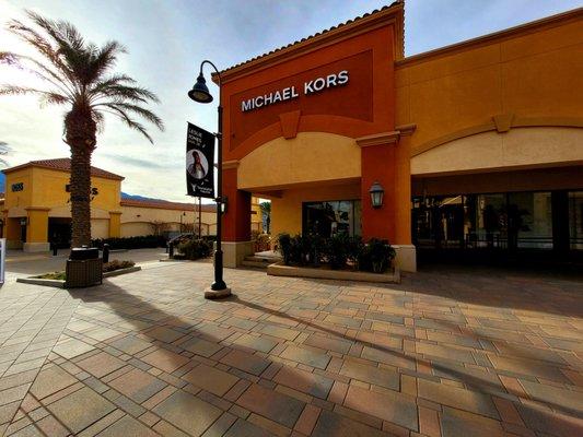 Michael Kors Outlet