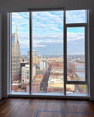 Here we are measuring for smart shades in one of our projects at the Four Seasons downtown. ⁠
⁠