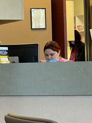 Employee not wearing mask properly