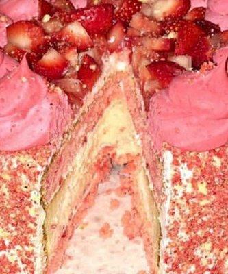 Strawberry Shortcake Cheesecake Cake