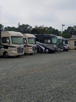 Thomas RV Rentals-Class A Motor Homes