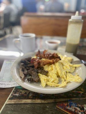 Steak, eggs & bacon (à la carte)