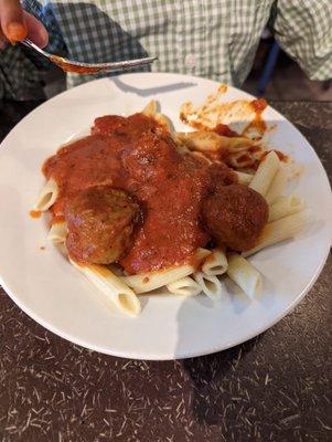 Kid's penne pasta and meatballs