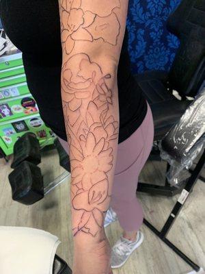 Outline of floral sleeve