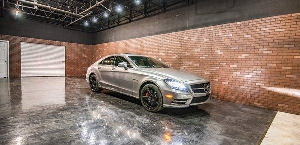 2014 Mercedes Benz CLS550 8 Cylinder TwinTurbo Super Performance Sedan SIlver Graphite /Gray Leather Interior. AMG Sport Pkg From $199 a Day