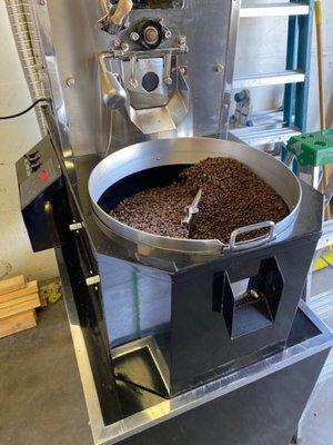 We roast to order and always use 100% Arabica coffee beans and guarantee your coffee is always fresh.