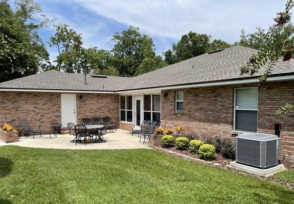 Stonebridge architectural shingles in Weathered Wood.