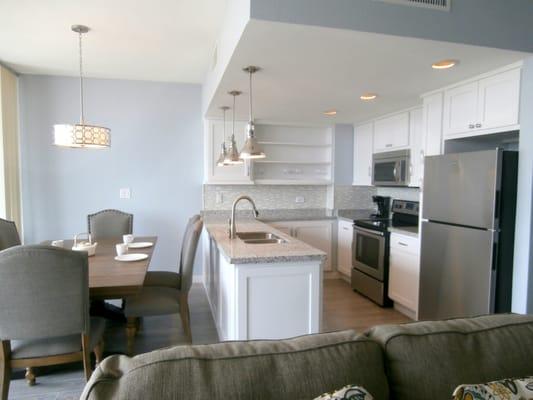 Sunchase IV Unit 313 has been recently remodeled. Modern decor with beach amenities.