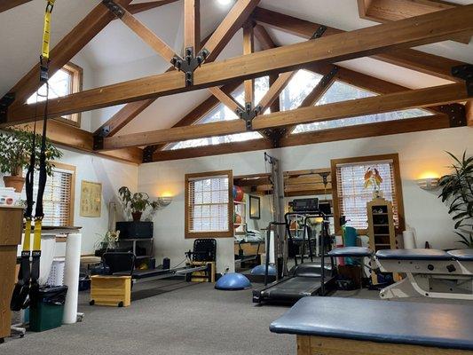 One-on-one focus in private treatment rooms and spacious gym