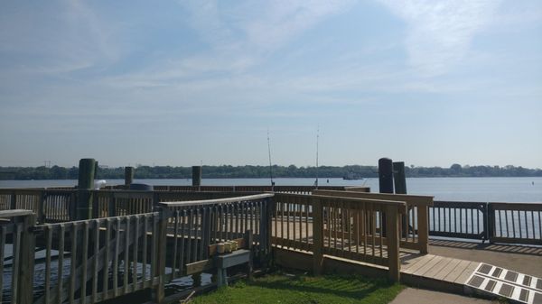 Fishing pier