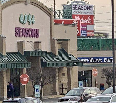 Some stores in the back of the Shopping Center!