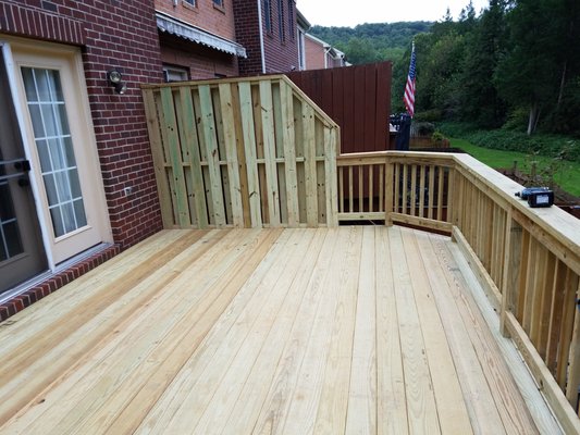 Deck with privacy fence