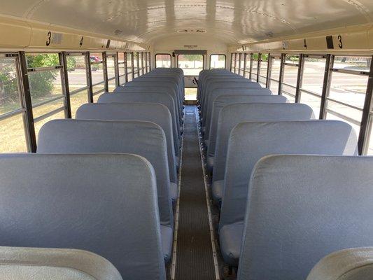 Nice Clean Bus , 71 Passenger