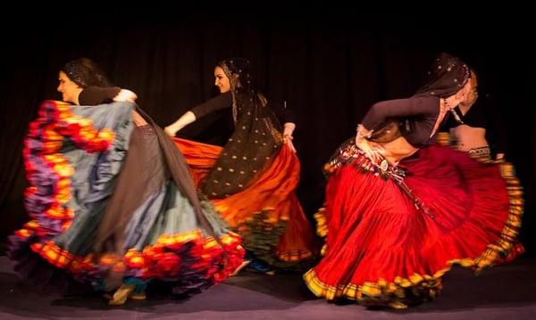 Banat Almeh, Apprentice dancers of the Awalim Tribal Bellydance Company performing Lesgi