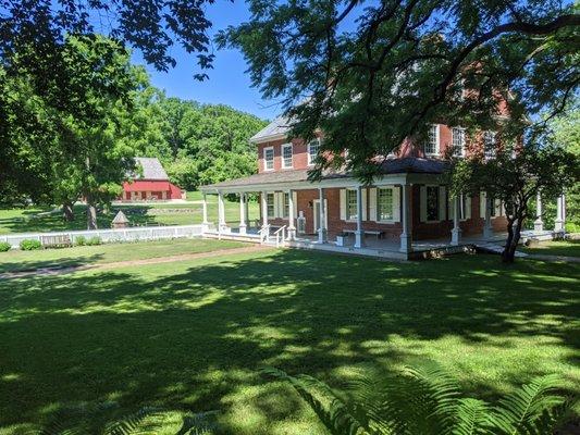 Exterior of the Hand Mansion at Historic Rock Ford