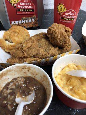 Delicious chicken, pizza, subs and breakfast burrito inside Texaco on Jamaica! Chicken is fresh prepped on site. Awesome red beans and rice!