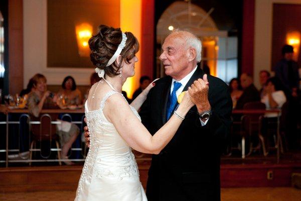 Father and daughter dance