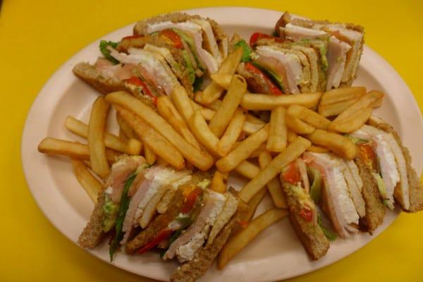 delicious club sanwich