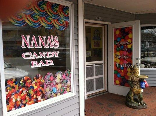 NANA'S CANDY BAR IS RIGHT NEXT DOOR TO NANA'S ICE CREAM & GELATO SHOP